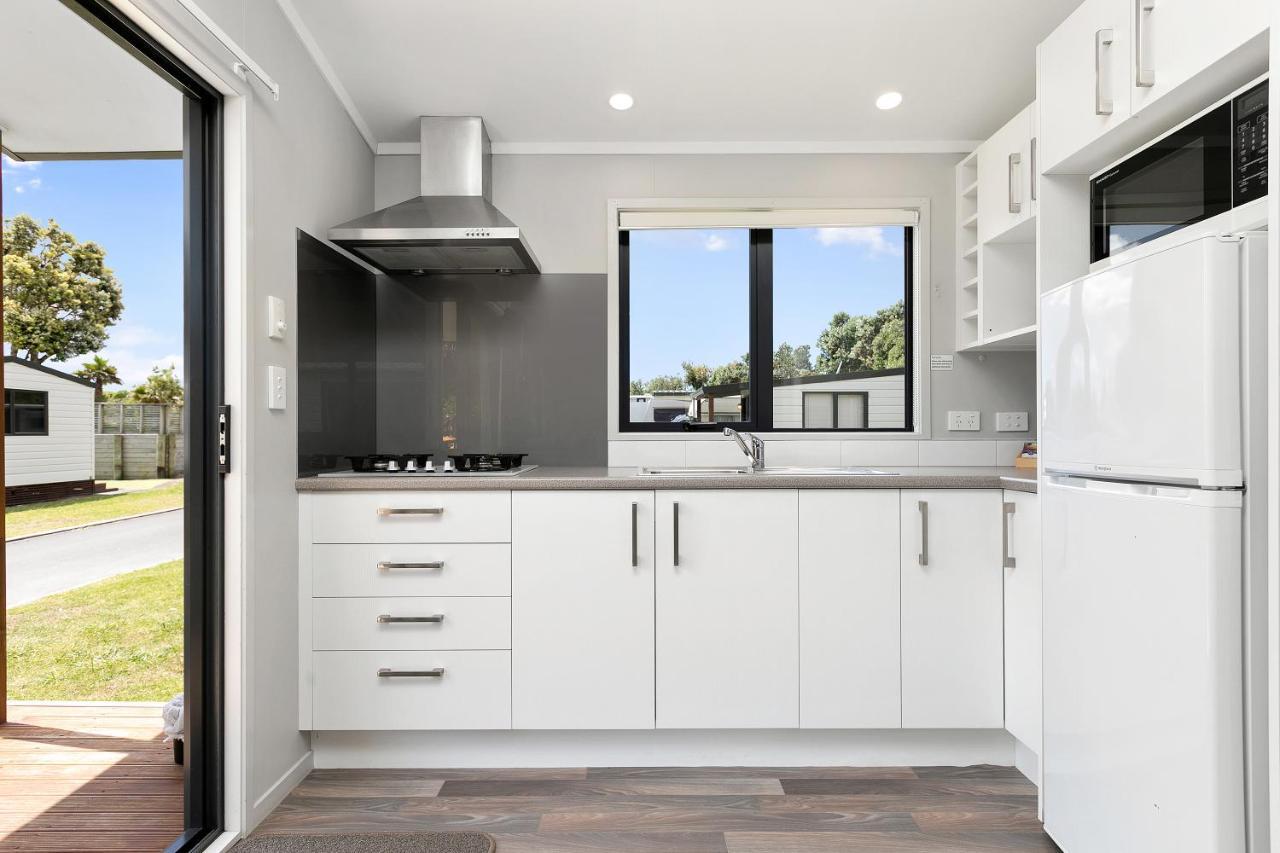 Bowentown Beach Holiday Park Waihi Buitenkant foto