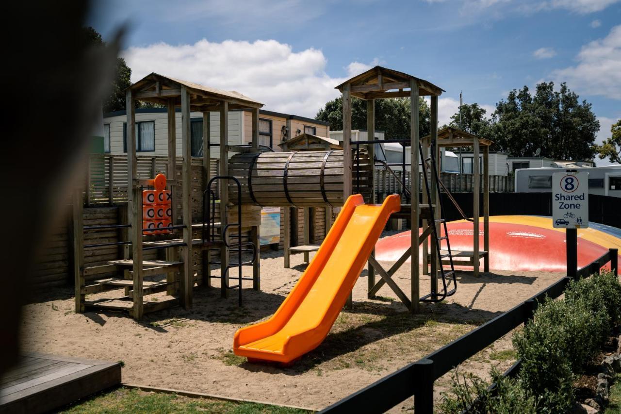 Bowentown Beach Holiday Park Waihi Buitenkant foto
