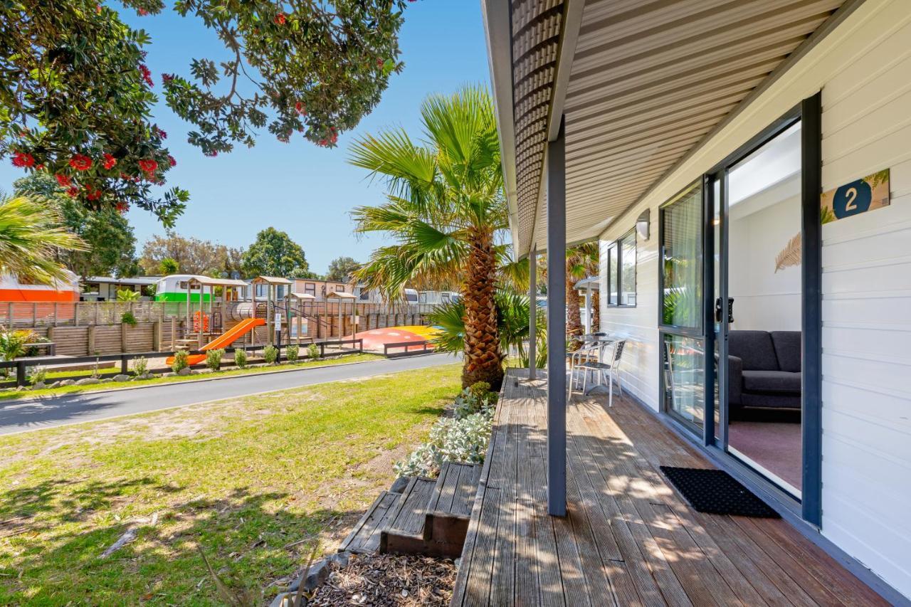 Bowentown Beach Holiday Park Waihi Buitenkant foto
