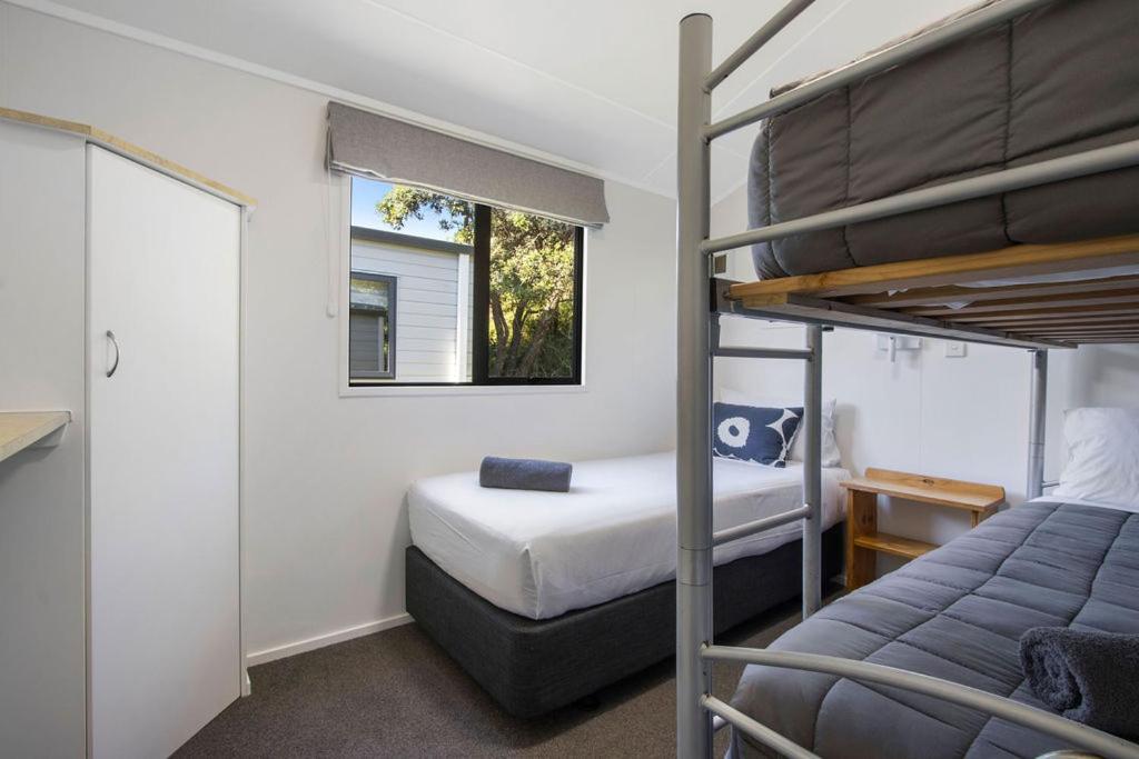 Bowentown Beach Holiday Park Waihi Buitenkant foto